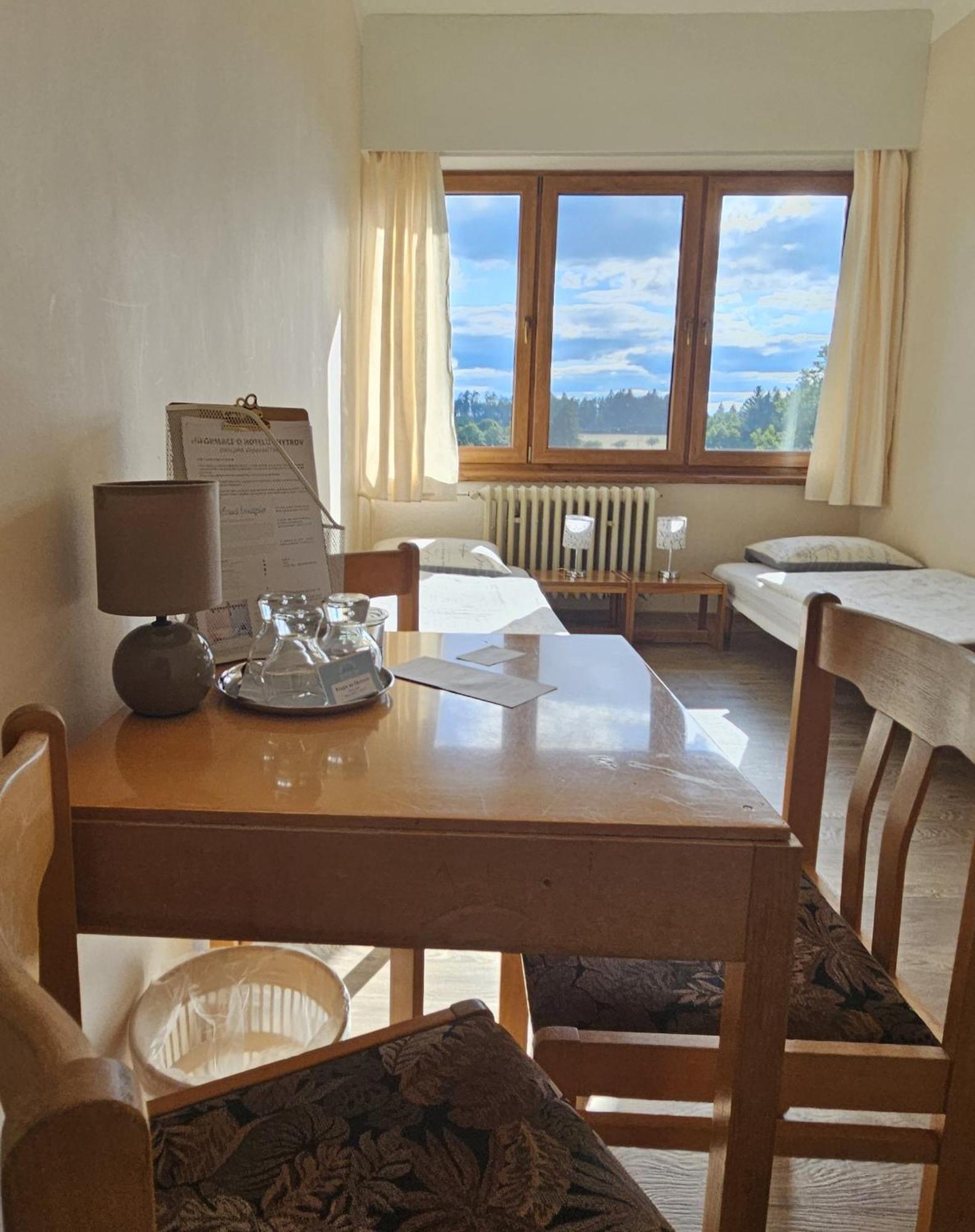 Hotel Chytrov Volfirov エクステリア 写真