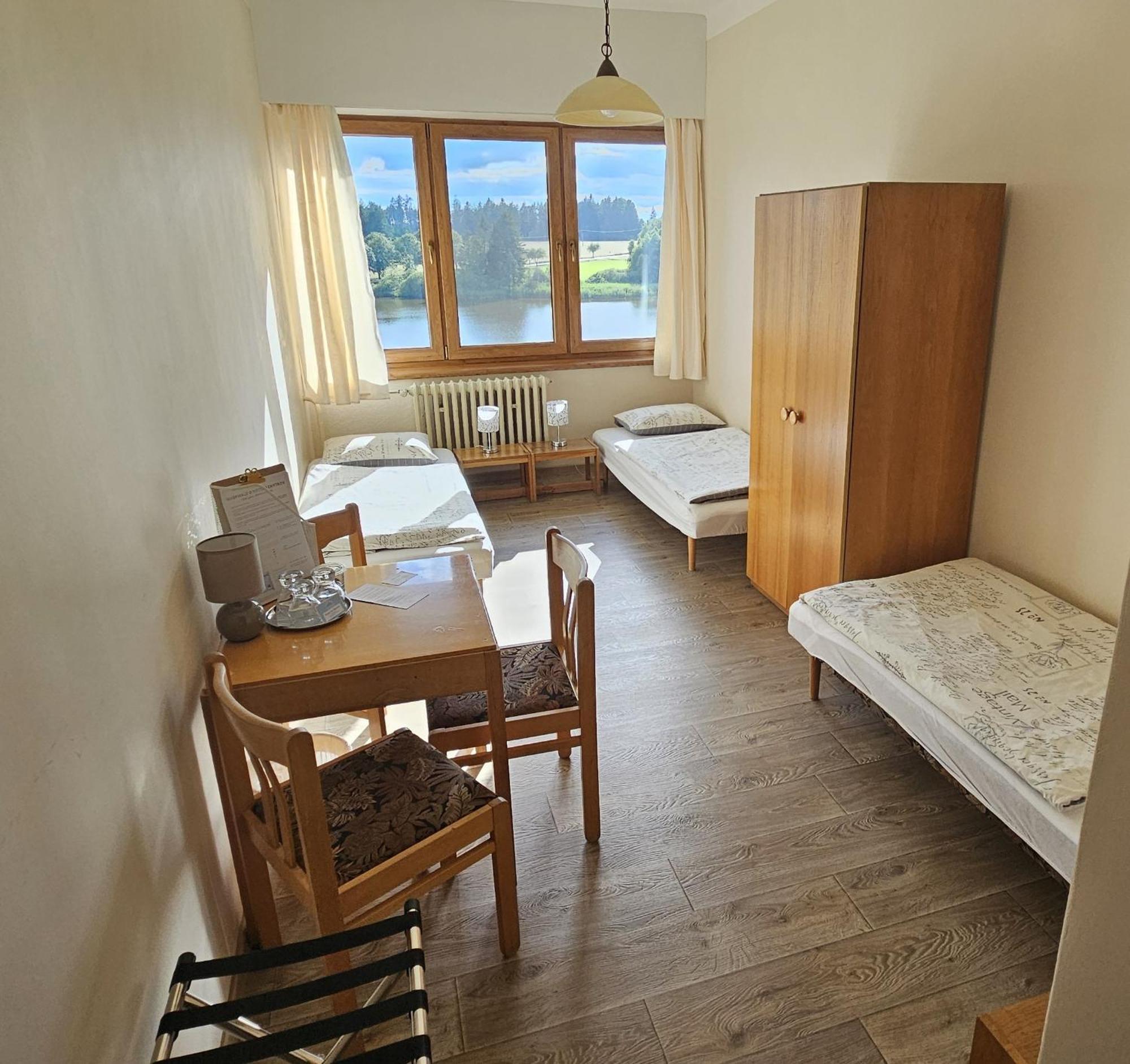 Hotel Chytrov Volfirov エクステリア 写真